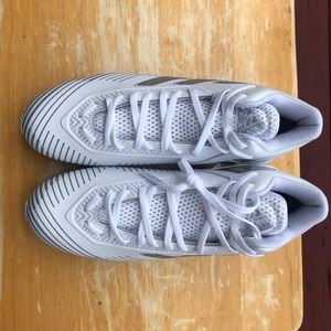 Adidas FREAK MD 20 Football Cleats | White Silver